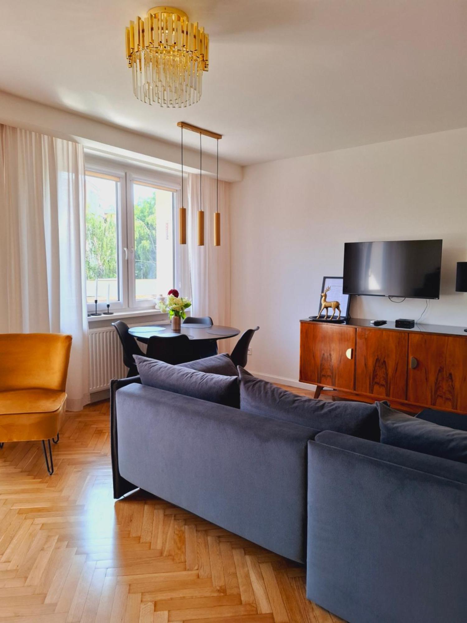 Apartament Home Mi Nysa Esterno foto